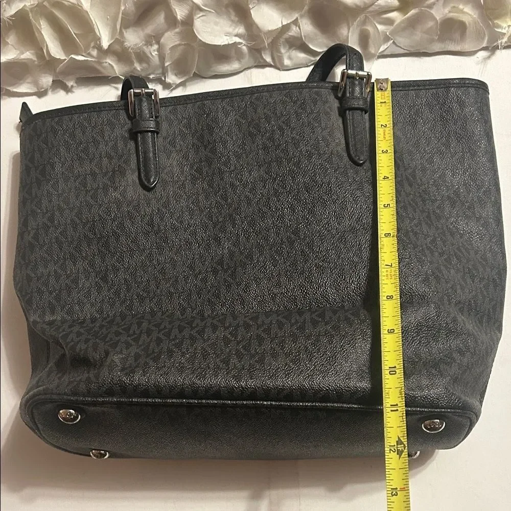 Michael Kors Elegant Black Tote